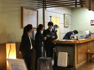 馬さんよろしく! 馬さんよろしく!