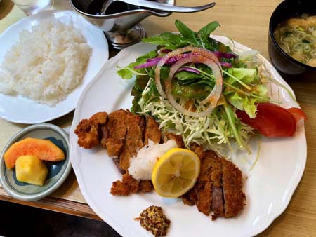 グリンピース「和風ビーフカツ定食 1680円」@長野市桐原