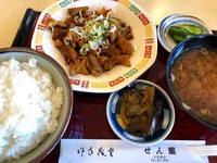 せん龍「牛すき定食+ミニラーメン」@長野市大豆島