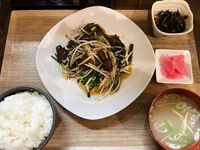 ひとまかせ「数量限定レバニラ定食」@長野市若里