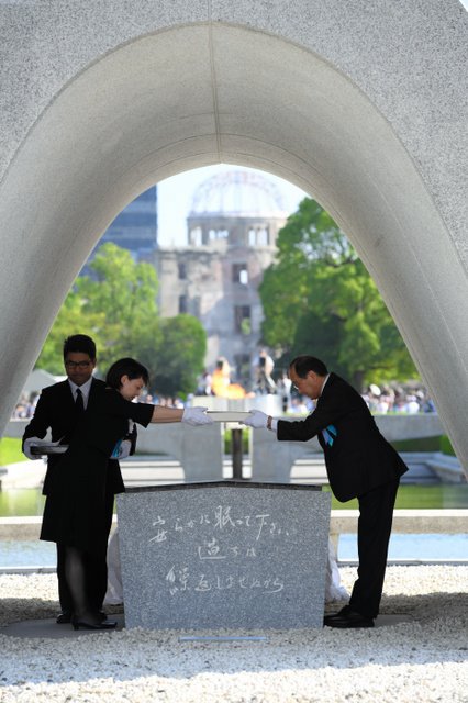 原爆直後の長崎の街で―完結―