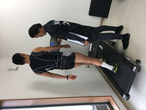 スペシャルトレーナーによるフォームチェック