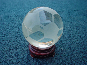 商品ご紹介！　水晶玉で作ったサッカーボール