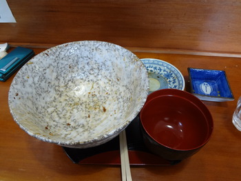 ソ－スカツ丼の志をじさん。