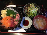 長野市　海鮮バル 魚魚丸。