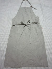 リネンのエプロン
