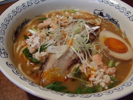 Cafe&NoodleCoco with鶏白湯らーめん烏の灯