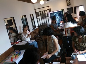 カラーセラピー&台湾茶を楽しむ会の開催報告☆