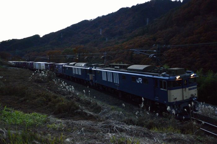 上郷で原色重連