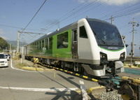 ハイブリッド列車の排気