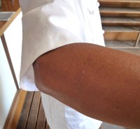 行列のできる炊き出しには・・・