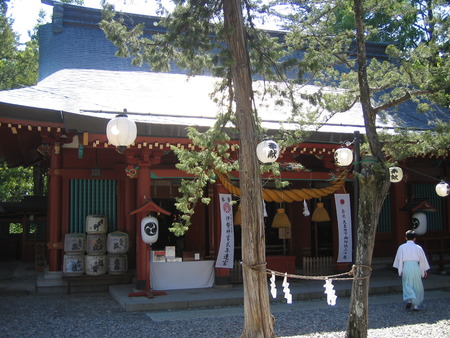 ヨモヤマバナシ 生島足島神社