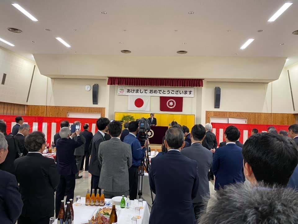 新年の辻立ち始め