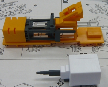 静岡バンダイ ホビーセンター限定電動式4色射出成型機プラモ