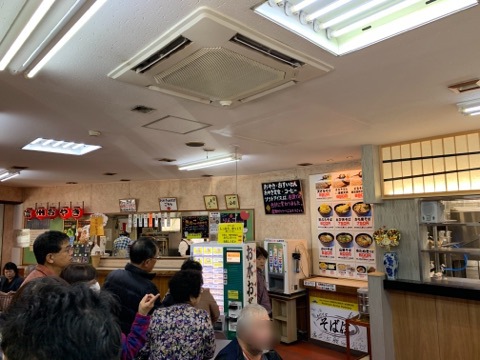 混んでいてもほとんど待たないで美味しい蕎麦が食べられる！ボクのオススメは、信州新町 道の駅にある「そば信」