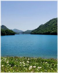 八ッ場湖の駅丸岩