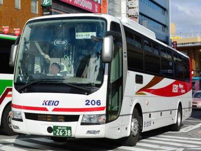 【京王電鉄バス】 本務車2台運行による新宿～長野線