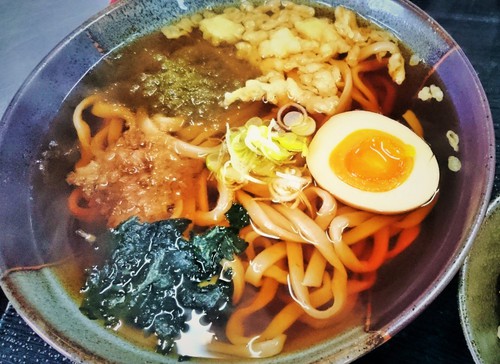 にやかいかけうどん