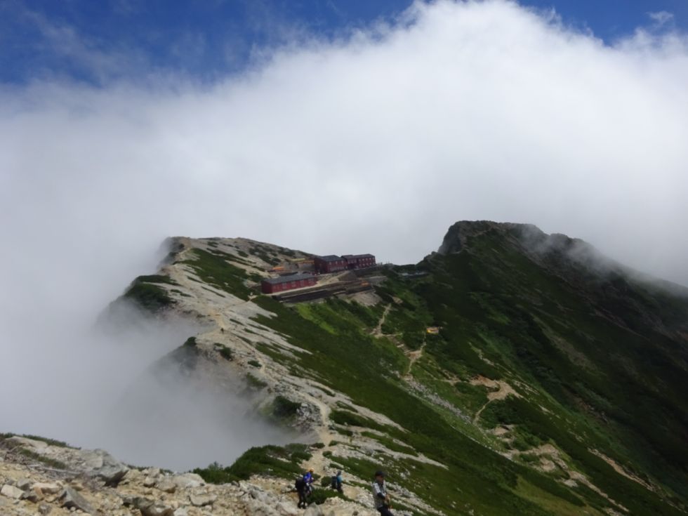 唐松岳日帰り登山　八方池山荘～八方池～唐松岳頂上山荘～唐松岳