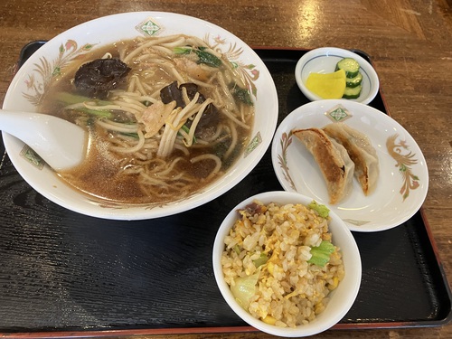 もやしと豚肉入りそば＆餃子2個＆アイスコーヒー　中国料理 桂花　＠白馬村ラーメンセットランチグルメ