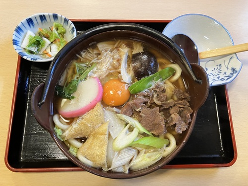 あさひや食堂名物 鍋焼き馬肉うどん　＠長野市信州新町ランチグルメ