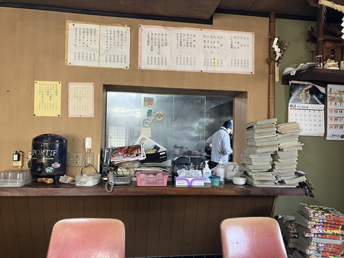 新宿食堂　糸魚川最後の秘店で食べる　「君知るや　真心つなぐ　新宿のざるラーメン」