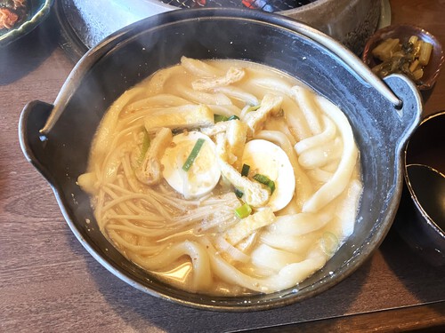 元禄吉田屋　炭火焼肉ランチ＆本格自家製キムチ＆名物「自家製麺どてうどん」　＠安曇野市明科駅前