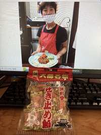 周ちゃんブログを見ながらなめる 川崎大師名物「評判堂」せき止め飴　＠大町市金ちゃん亭