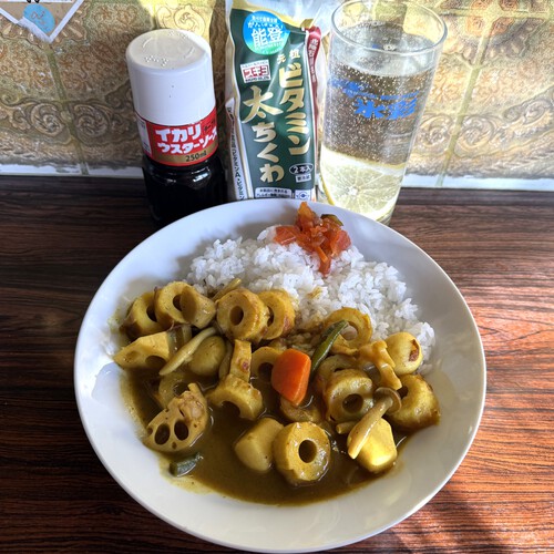 食べて能登半島復興支援「スギヨ元祖ビタミン太ちくわカレーライス」4　＠大町市にし川うどん