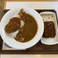 本日5月8日（木）AM9:00より販売　煮込みダブルハンバーグカレー 　＠すき家 147号大町店　