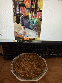 周ちゃんブログを見ながら食べる 中華キーマカレー　＠大町市金ちゃん亭