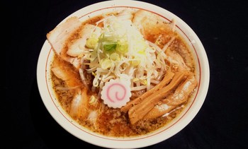 堀内ひづき