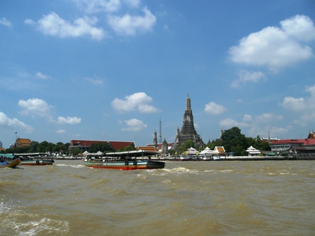 タイ大使館への寄付金について