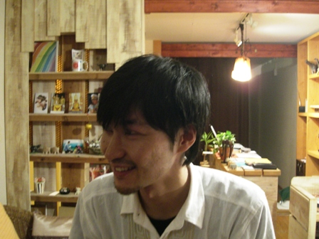 朝から髪を切ってもらいに行ってきました！
