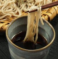 そば屋自慢の生そば