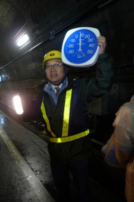 破砕帯見学ツアー　黒部ダム完成50周年企画