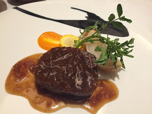 ＳＡＭＵＲＡＩ　　プレミアムステーキハウス　　さん　で　　ランチ　　☆
