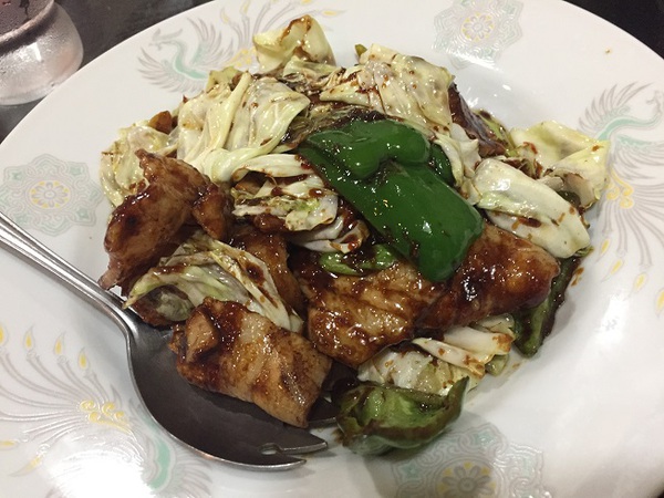美楽飯店　　さん　　で　　夕食～～　　☆
