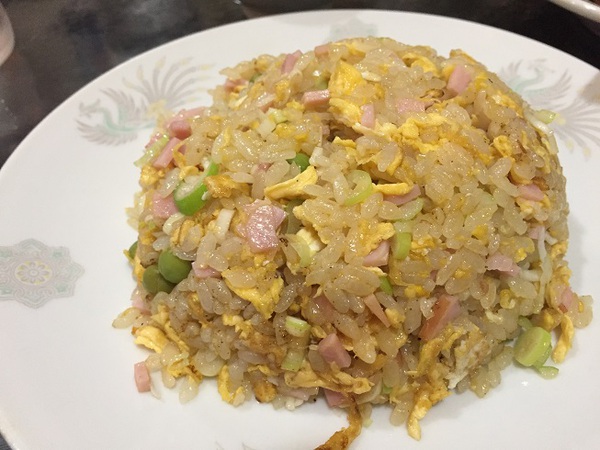美楽飯店　　さん　　で　　夕食～～　　☆