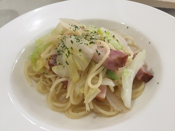 レストラン　　リトルバード　　さん　　で　　ランチ　　☆