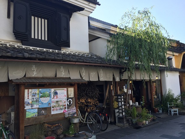 北国街道　　柳町　　を　　テクテク　　☆