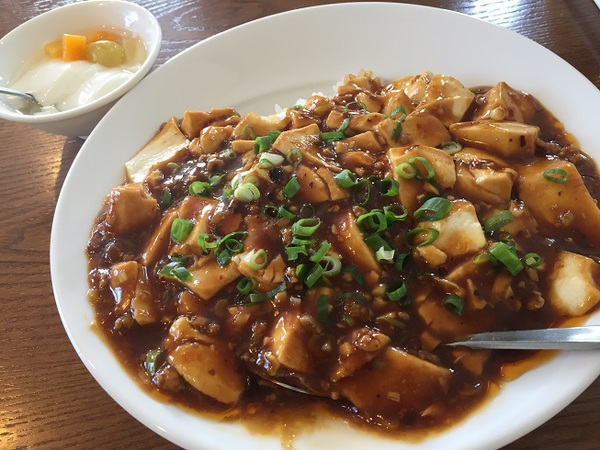 チャイナレストラン　　一品香　　さん　　で　　ランチ　　☆