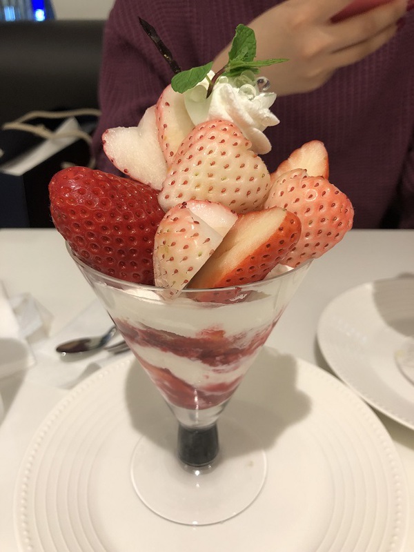 タカノフルーツパーラー＆フルーツバー　さん　で　　お茶ＴＩＭＥ　　☆