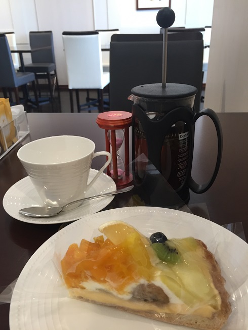 フルーツピークス　　さん　　で　　お茶ＴＩＭＥ　　☆
