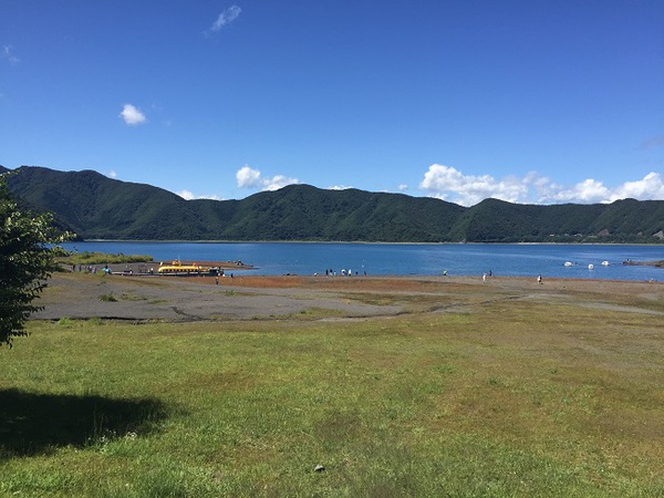 本栖湖　　で　　　一休み～～　　☆