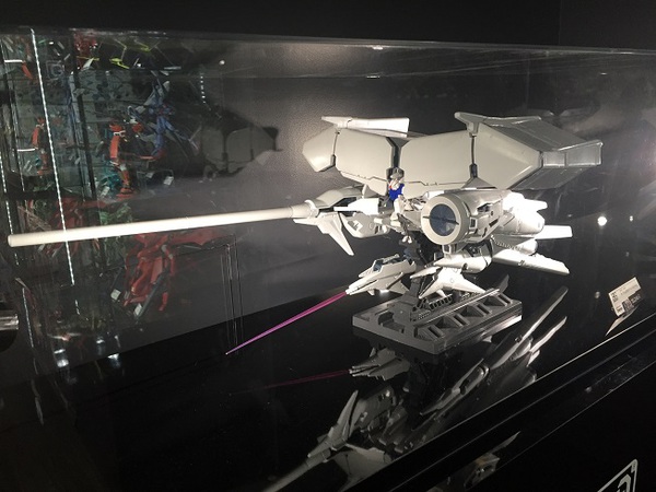 ガンダム　　ベース　　も　　観てきたよん　　☆