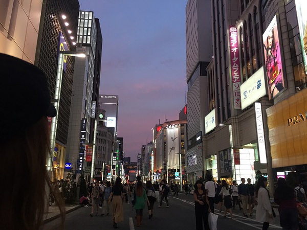 銀座　を　　テクテク　～　　☆