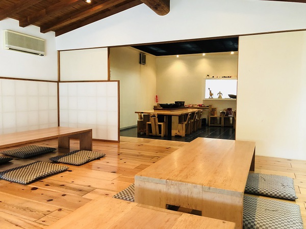鶯宿亭　　さん　　で　　ランチ　　☆
