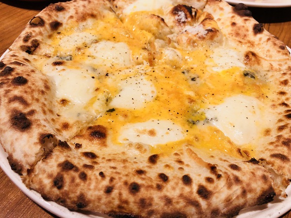 ピッツェリア　　クラウディア　２　　さん　　で　　ランチ　　☆