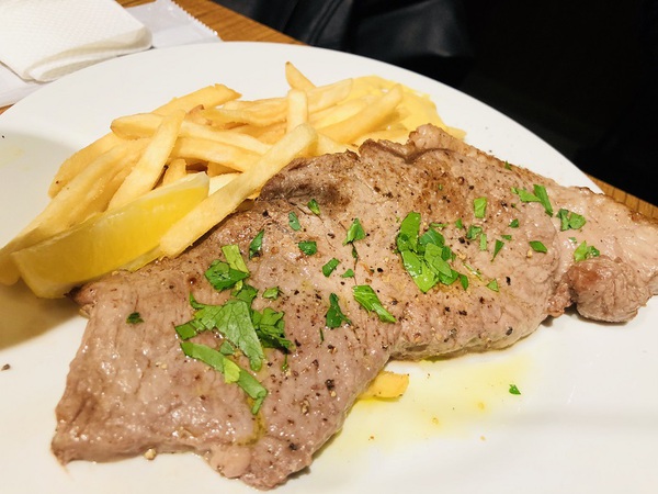 ピッツェリア　　クラウディア　２　　さん　　で　　ランチ　　☆